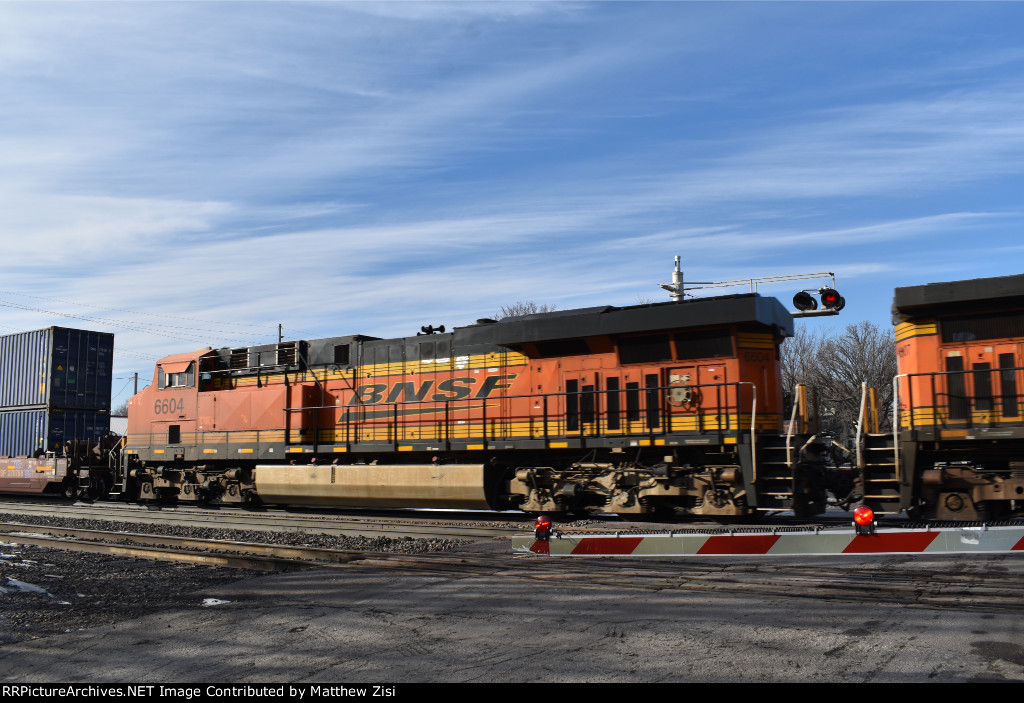 BNSF 6604